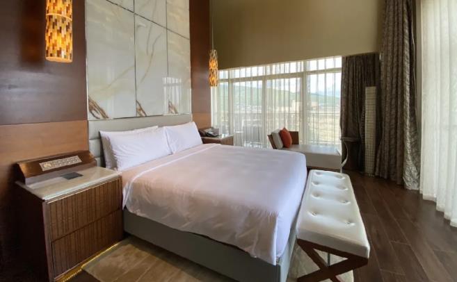 暑假带娃去三亚，都有哪些酒店适合入住？7