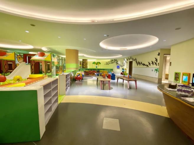 暑假带娃去三亚，都有哪些酒店适合入住？33