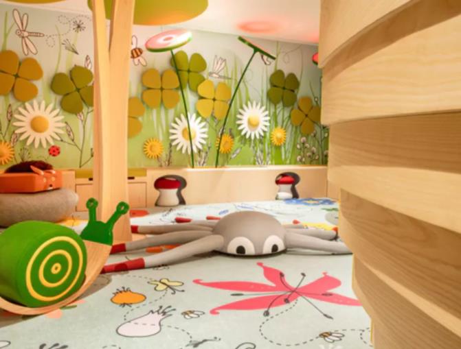 塞纳河畔,全球第五家白马庄园酒店即将开业!5