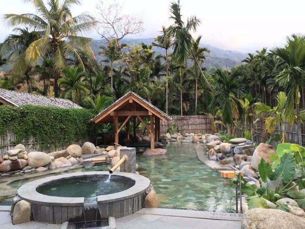 国内温泉度假村都有哪些能排上名的？5