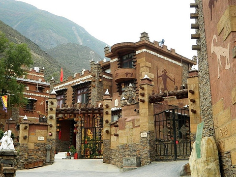 国庆如何去四川牟托羌寨,有什么好玩的?5