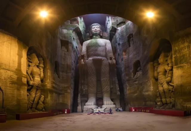 国庆去乐山大佛玩一次，有哪些需要了解的4