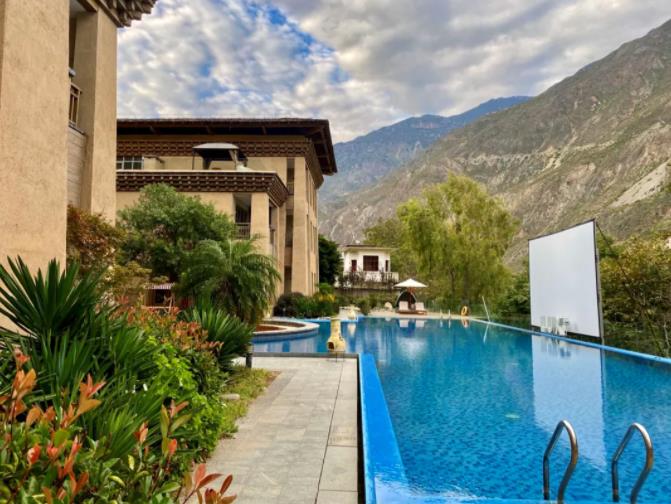 滇川秘境｜8天7晚徒步走近神山，在雪山下露营3