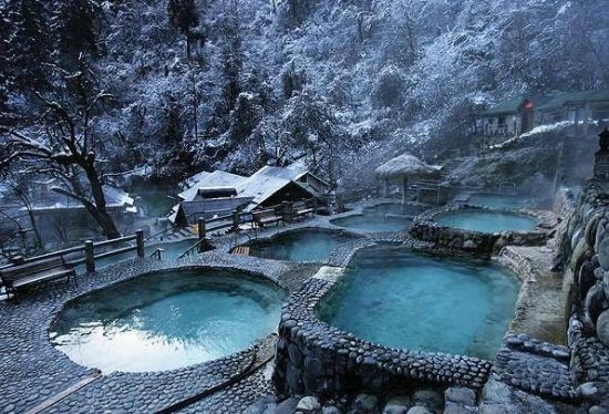 男士泡汤穿什么比较合适？有啥要求？4