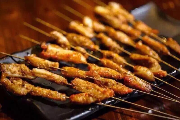 成都都有哪些好吃的夜宵美食？3