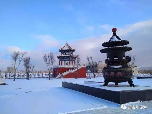 吉木萨尔旅游攻略(吉木萨尔野狼谷景区旅游攻略)2