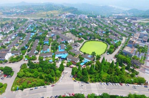 湖南小镇旅游攻略怀化(怀化黄岩大峡谷旅游攻略)2