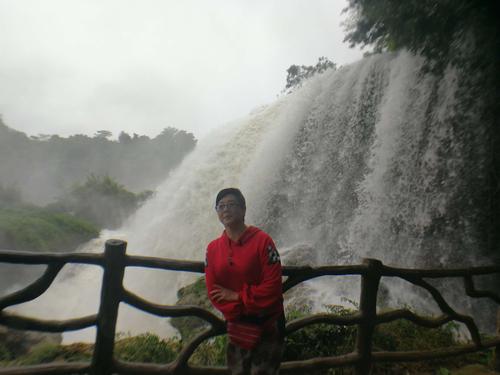 德天瀑布旅游游记(广西德天瀑布游记)2