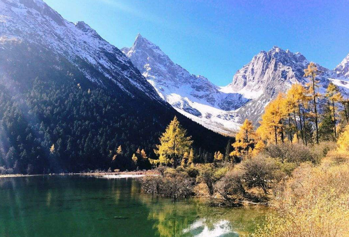 成都200公里内旅游(成都200公里内旅游景点有哪些)1