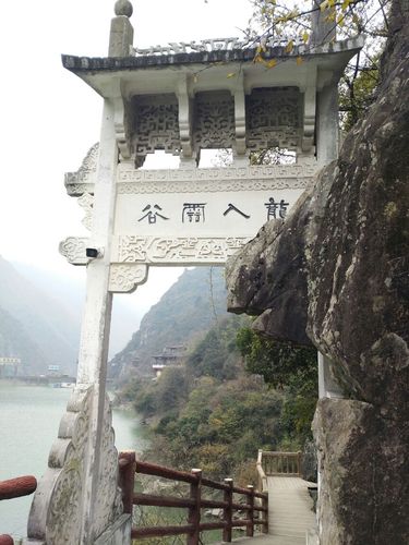 汉中周边旅游攻略(汉中旅游攻略一日游)2