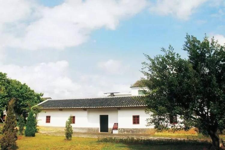 欧洲旅游哪个团好(跟团去欧洲旅游多少钱)2