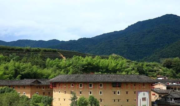 原创 福建土楼,世界上独一无二的、神话般存在的山区建筑模式6