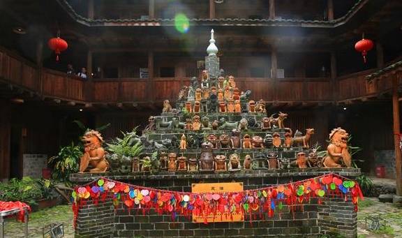 原创 福建土楼,世界上独一无二的、神话般存在的山区建筑模式8