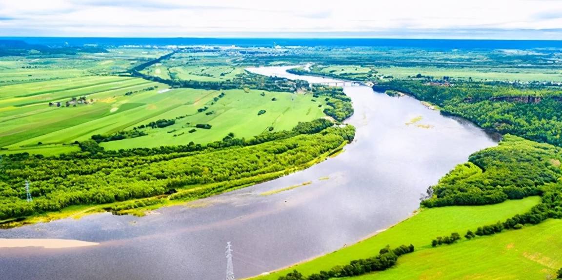 原创 “大清龙脉鹿鼎山”真的存在，藏在大兴安岭，金庸曾在此亲笔题字4