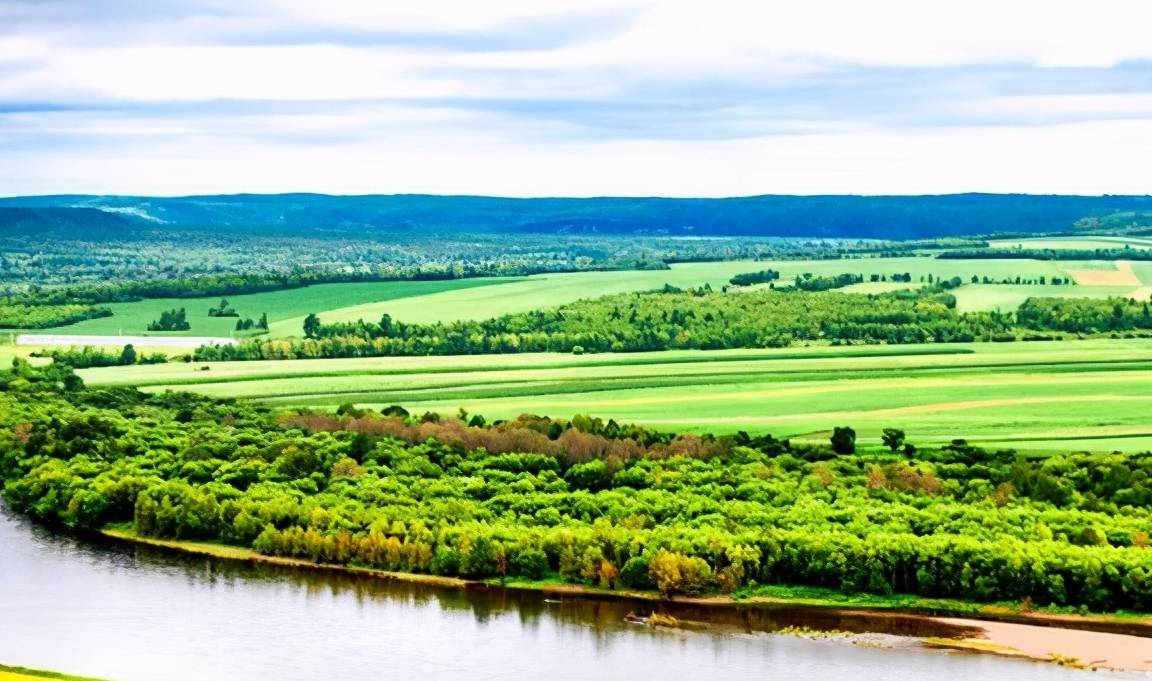 原创 “大清龙脉鹿鼎山”真的存在，藏在大兴安岭，金庸曾在此亲笔题字5