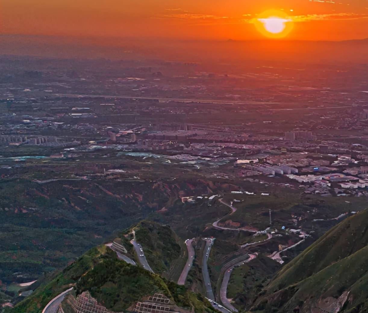 原创 彩！彩！彩！陕西这个“热门打卡地”因为《大秦赋》又火出圈？3