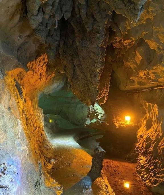 原创 广西大山发现一条密道,深不可测直通地球心脏,有梯田河流和瀑布5