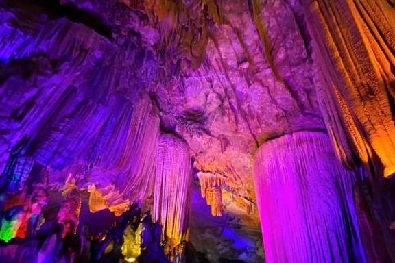 原创 广西大山发现一条密道,深不可测直通地球心脏,有梯田河流和瀑布14