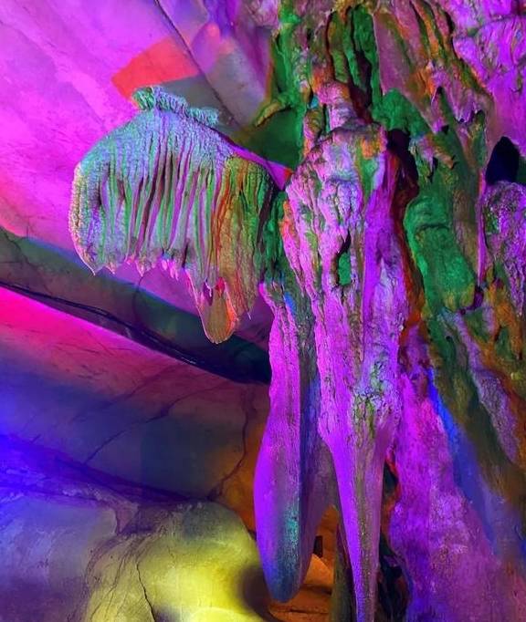 原创 广西大山发现一条密道,深不可测直通地球心脏,有梯田河流和瀑布8