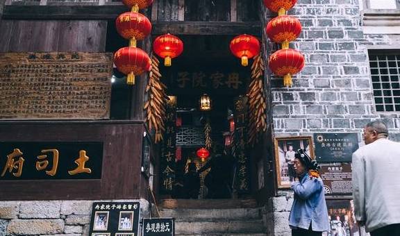 原创 重庆第一历史文化名镇,旧址埋没于江底,重建后依旧美若世外桃源6