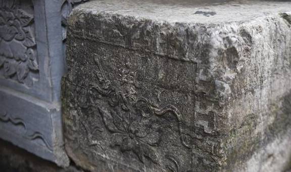 原创 贵州镇远古城有3家富户,2户当官1户经商,经商的家里堆满宝贝9