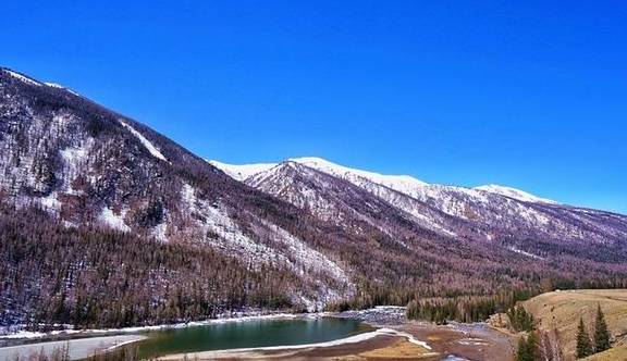 原创 新疆这片冰雪世界,景色美颜可媲美瑞士,冬季最值得去的目的地3