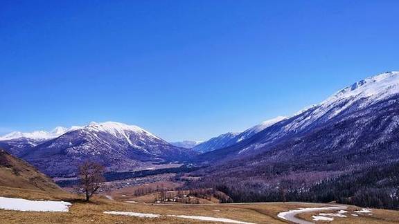 原创 新疆这片冰雪世界,景色美颜可媲美瑞士,冬季最值得去的目的地13