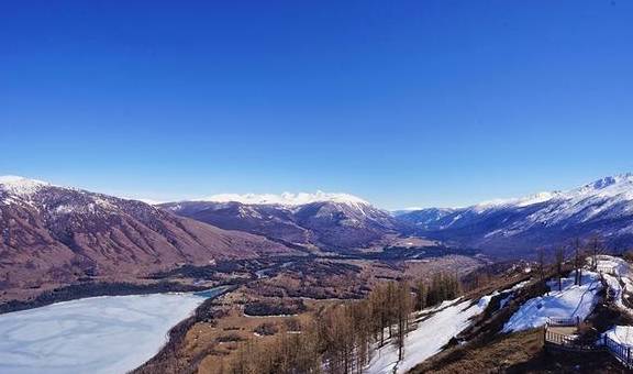 原创 新疆这片冰雪世界,景色美颜可媲美瑞士,冬季最值得去的目的地18