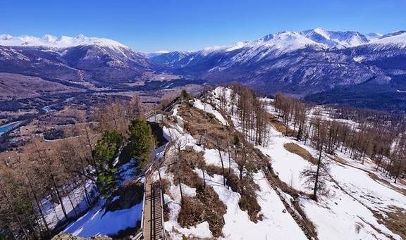 原创 新疆这片冰雪世界,景色美颜可媲美瑞士,冬季最值得去的目的地21