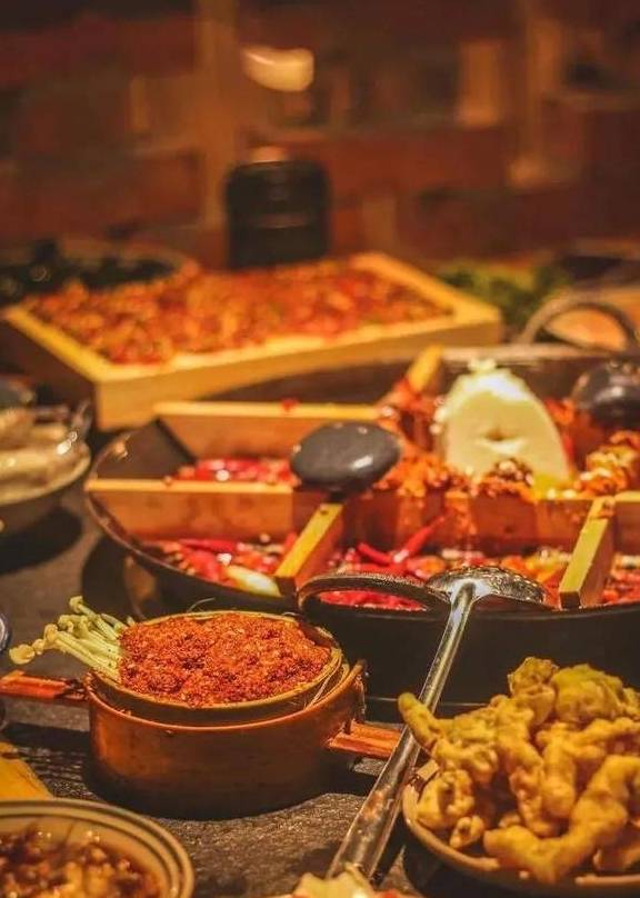 原创 酣畅淋漓、水煮重庆,巴渝儿女激情热辣的千面一城1