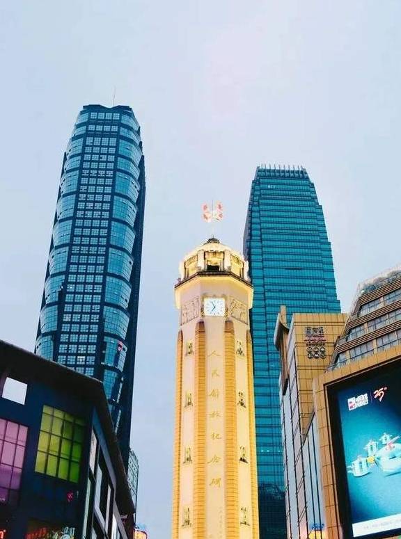 原创 酣畅淋漓、水煮重庆,巴渝儿女激情热辣的千面一城3