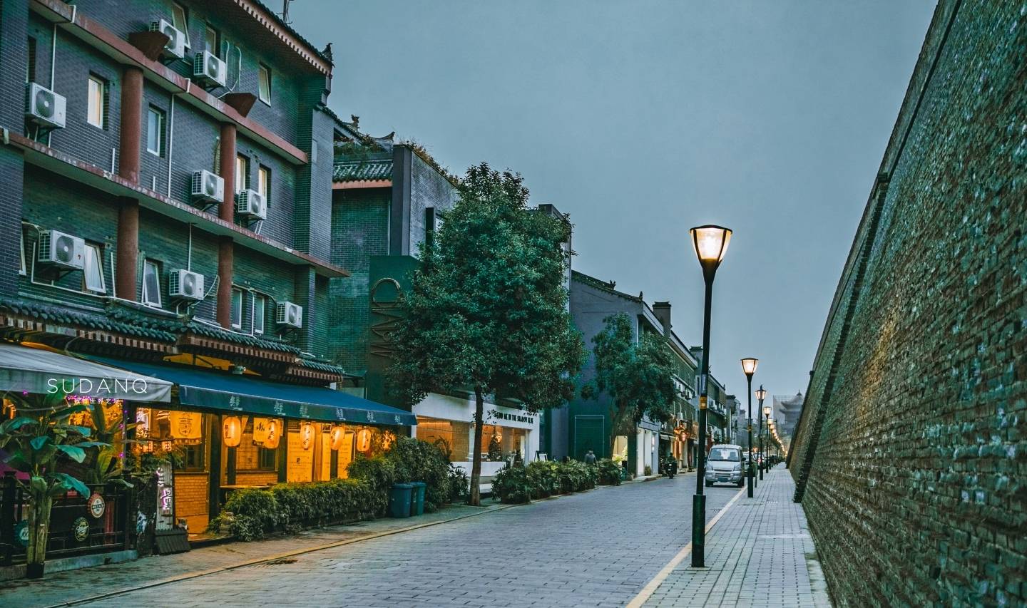 原创 登上西安城墙,突然想留下来不走了!600年,它一直守护着这里2