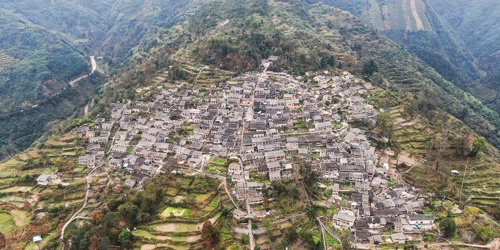 原创 世界瑶族第一寨的千年瑶寨，也是广东十大最美古村落1
