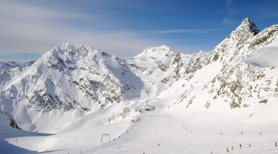 原创 比东北“亚雪”还美的公路，这条小众边境天路，资深驴友都想去！3