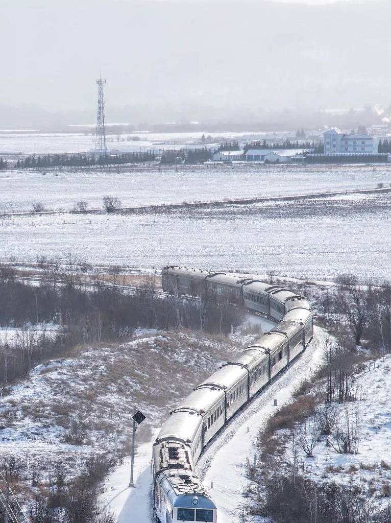 原创 比东北“亚雪”还美的公路，这条小众边境天路，资深驴友都想去！24