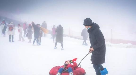 原创 金佛山又下雪了!快跟着粉雪尝鲜官打卡北坡滑雪场!美爆了~9