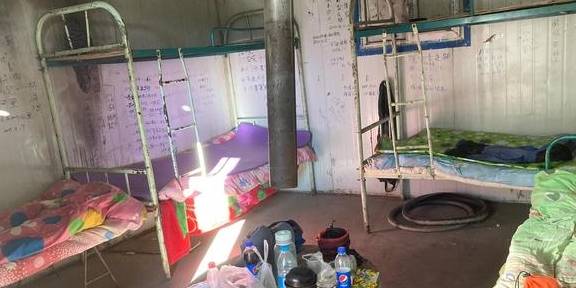 原创 单车独闯新藏线D8，出新入藏，甜水海老兵站到死人沟1