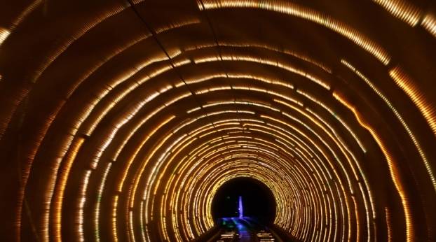 原创 赶超中国的世界第一海底隧道:比汕头隧道还长40公里,造价八百亿2