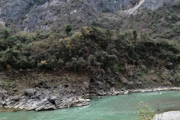 原创 仙人关,嘉陵江畔,吴王城遗址处,我看到不堪入目的一幕3