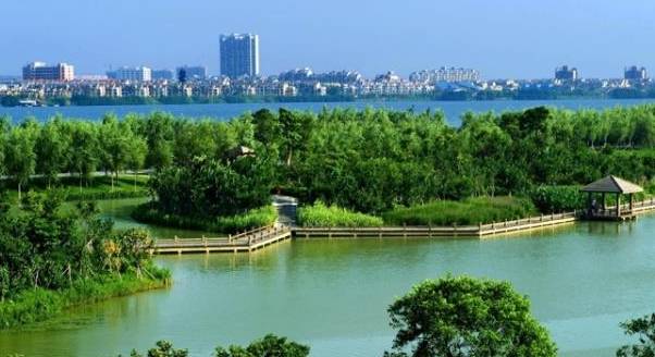 原创 江西一巨型公园走红，耗资3亿门票却免费，被称“天然绿肺”2