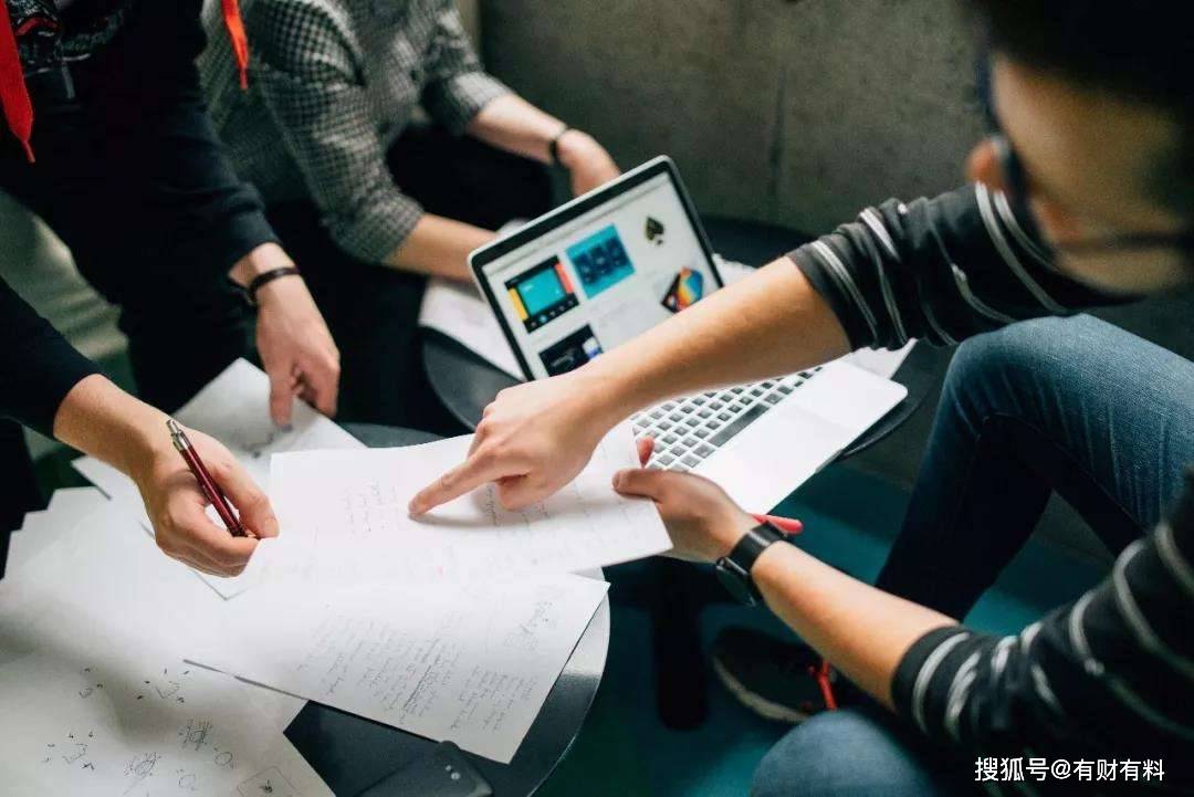 原创 前三季度，经济稳中向好，为何民众消费能力不高？背后有2个原因4