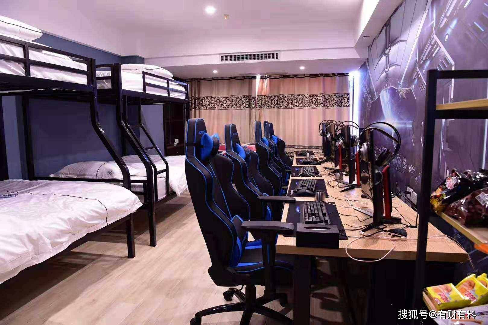 原创 网吧从来不撵“蹭睡”的人,为啥?老网友揭晓背后原因3