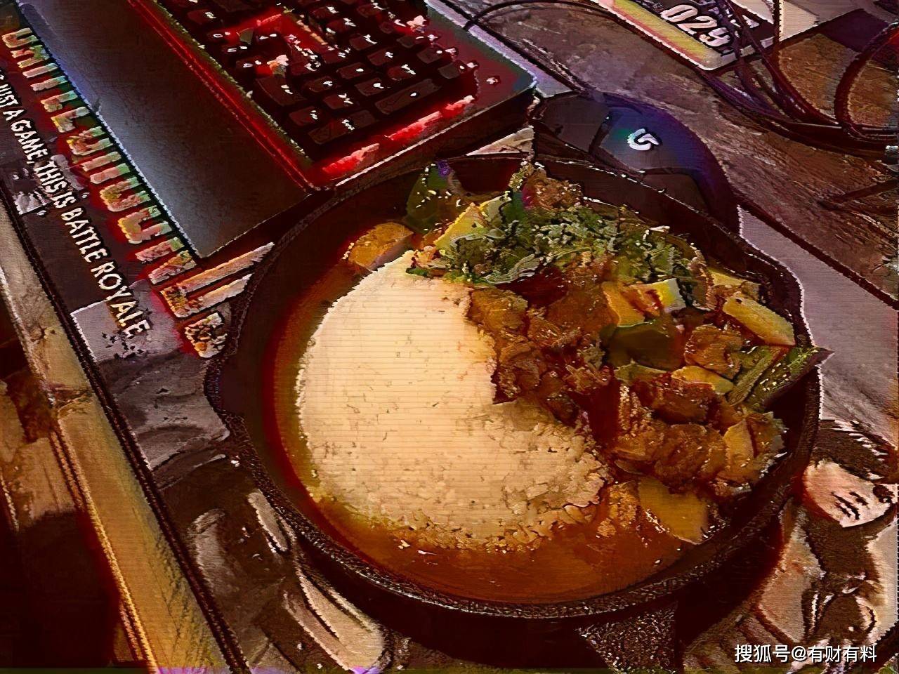 原创 网吧从来不撵“蹭睡”的人,为啥?老网友揭晓背后原因6