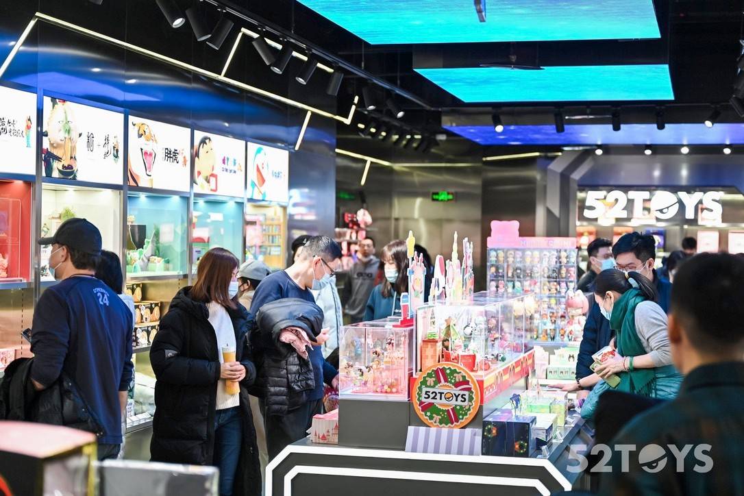 52TOYS北京颐堤港旗舰店盛大开业,首次公开重磅自有IP“皮奇奇”2