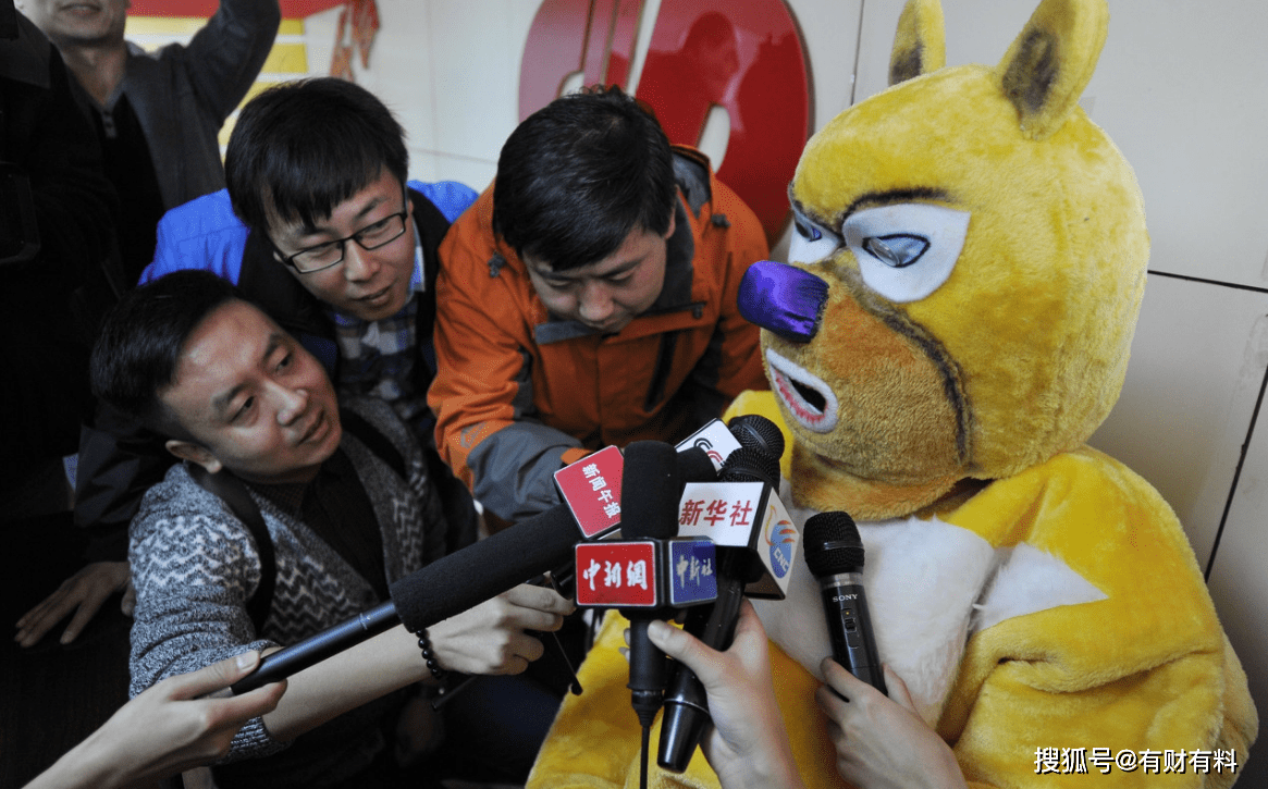 原创 彩票中奖后,为何彩民会“自愿”捐款?3点原因,让他们没法拒绝3