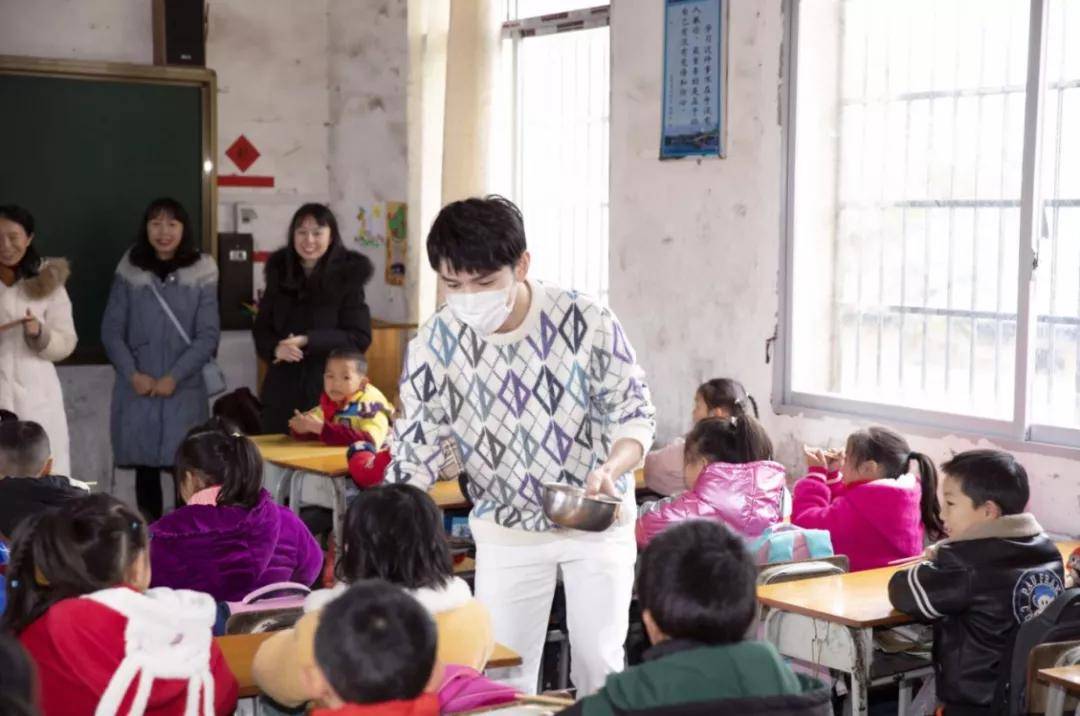 原创 如何让李佳琦免费带货?2