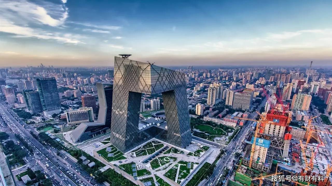 原创 中国超高层建筑数量全球第一,哪个城市是国内第一呢?是上海吗?1