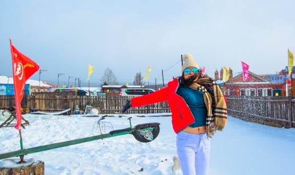 呼伦贝尔有中国最冷的村庄，全村仅6户人家，村民靠火墙御寒6