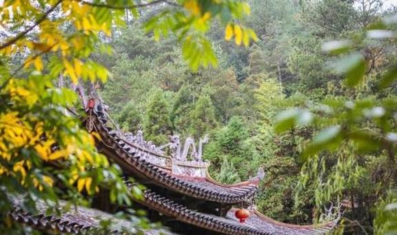 原创 周小柚坐车6小时只为解锁这个大山里的“五古”小村，真的太美了8