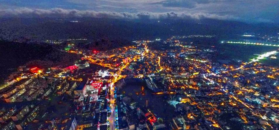 原创 云南红河州一个县，拥有阿庐古洞景区，被誉为云南第一洞1